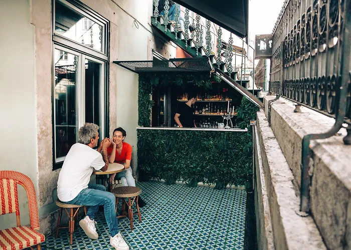 Pensao Amor Madam'S Lodge